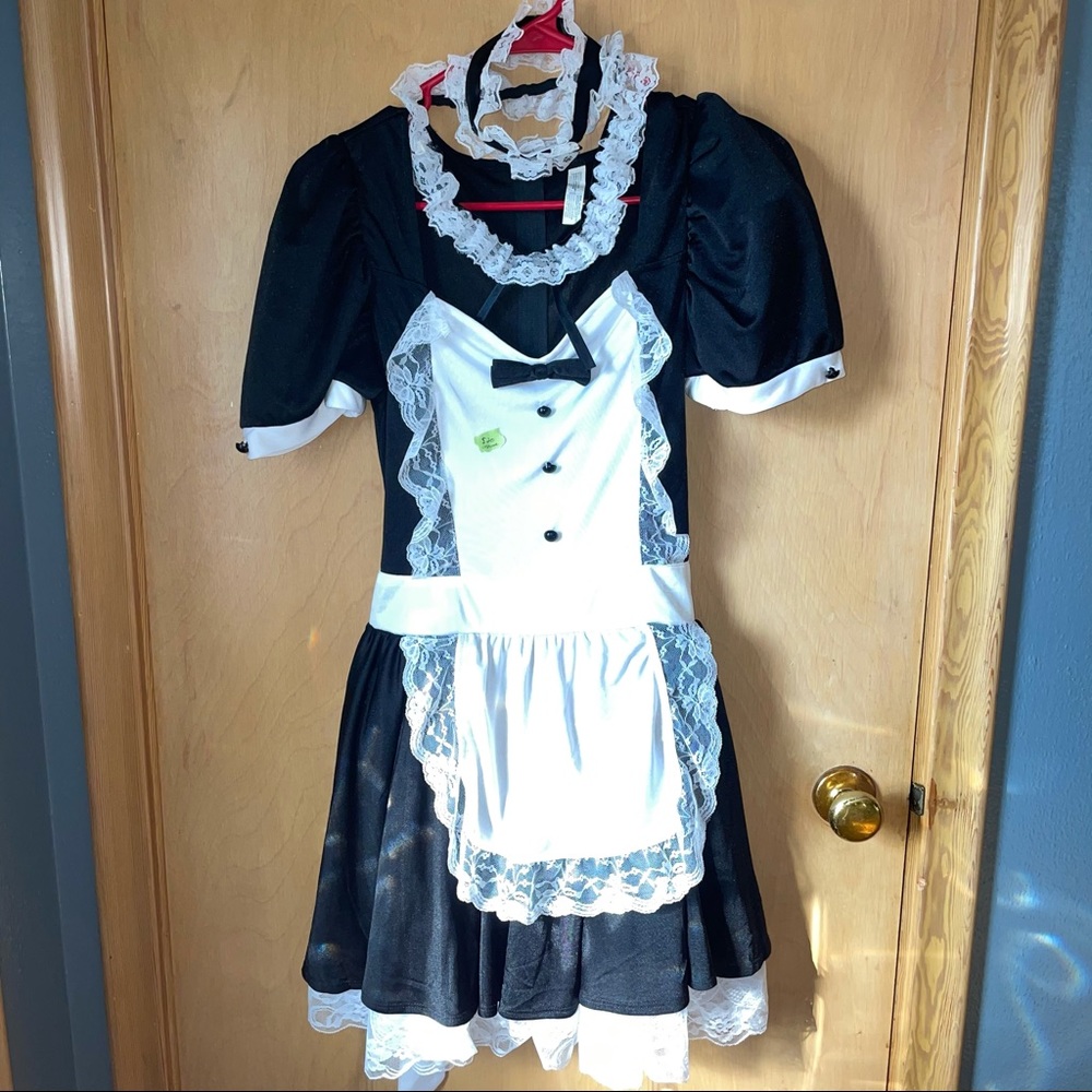 Maid costume size medium